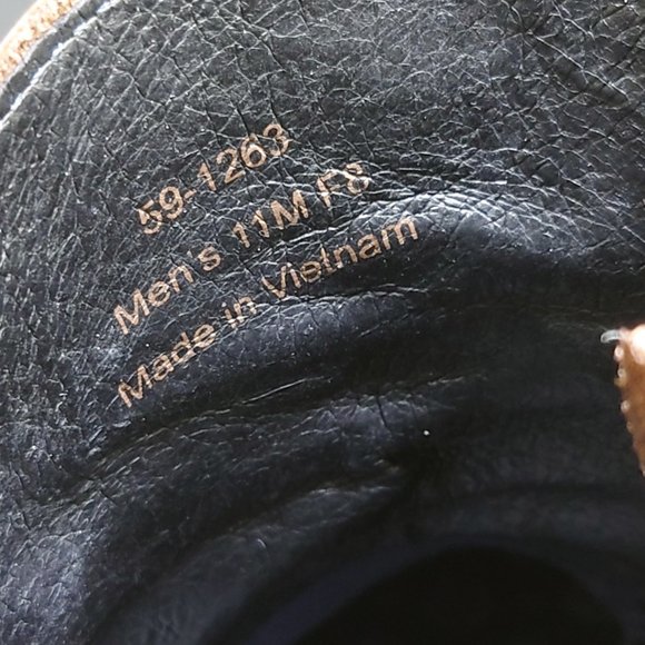 Johnston and Murphy Chukka Boots main image 4